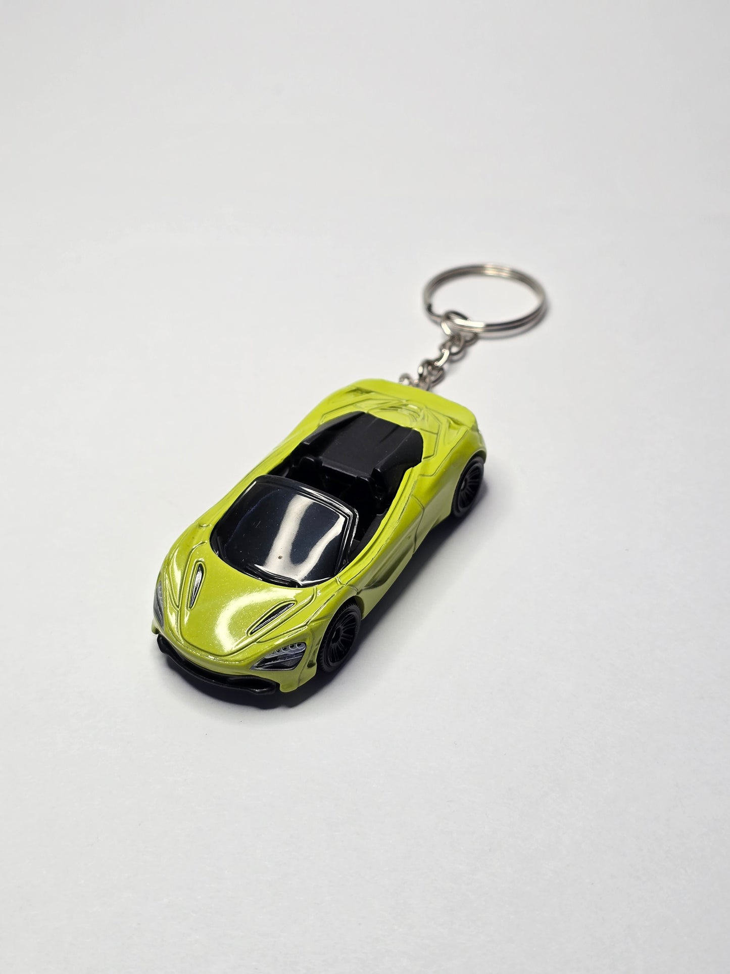 Mclaren 720s Spider Keychain