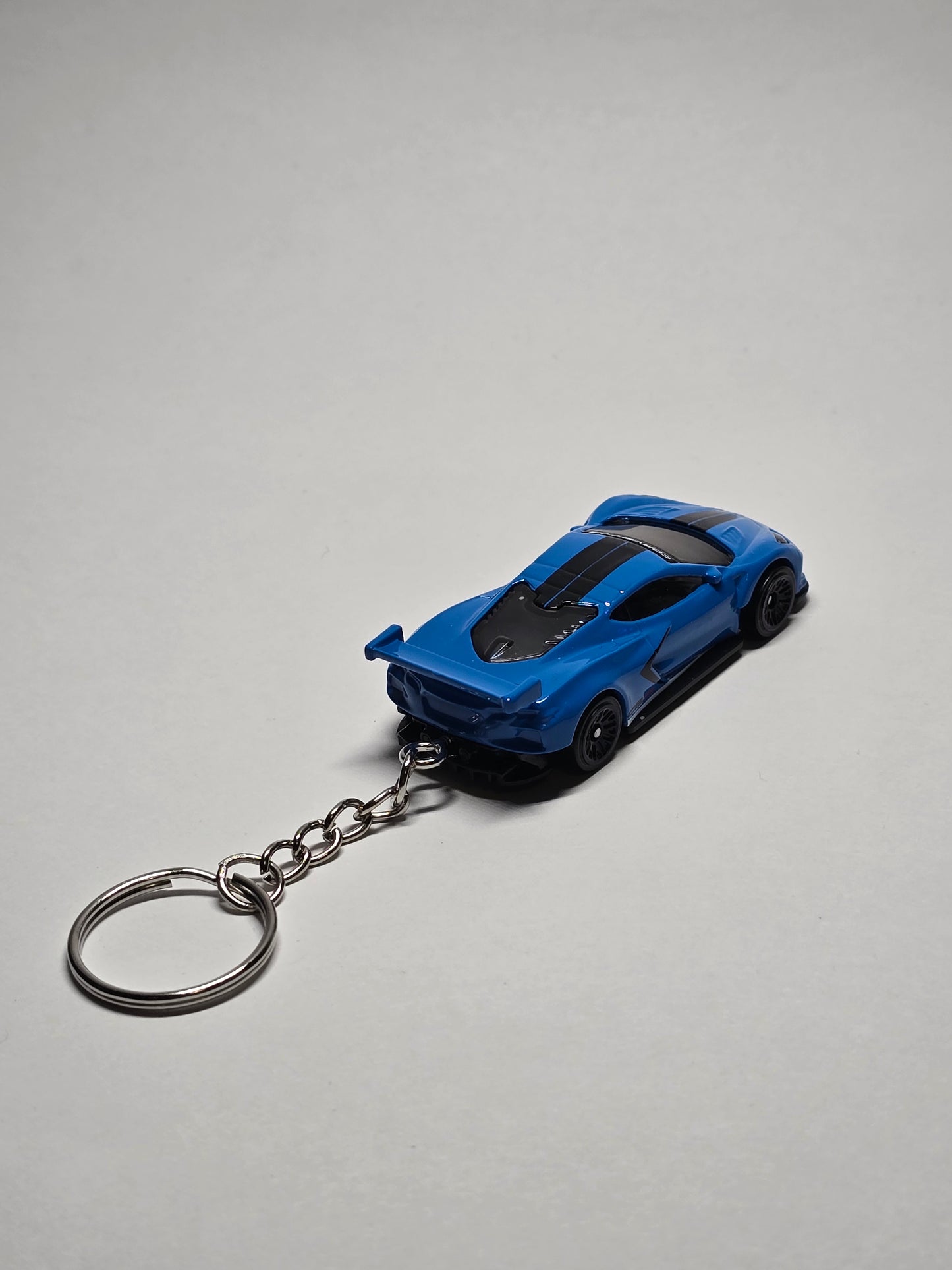 Corvette C8 Keychain