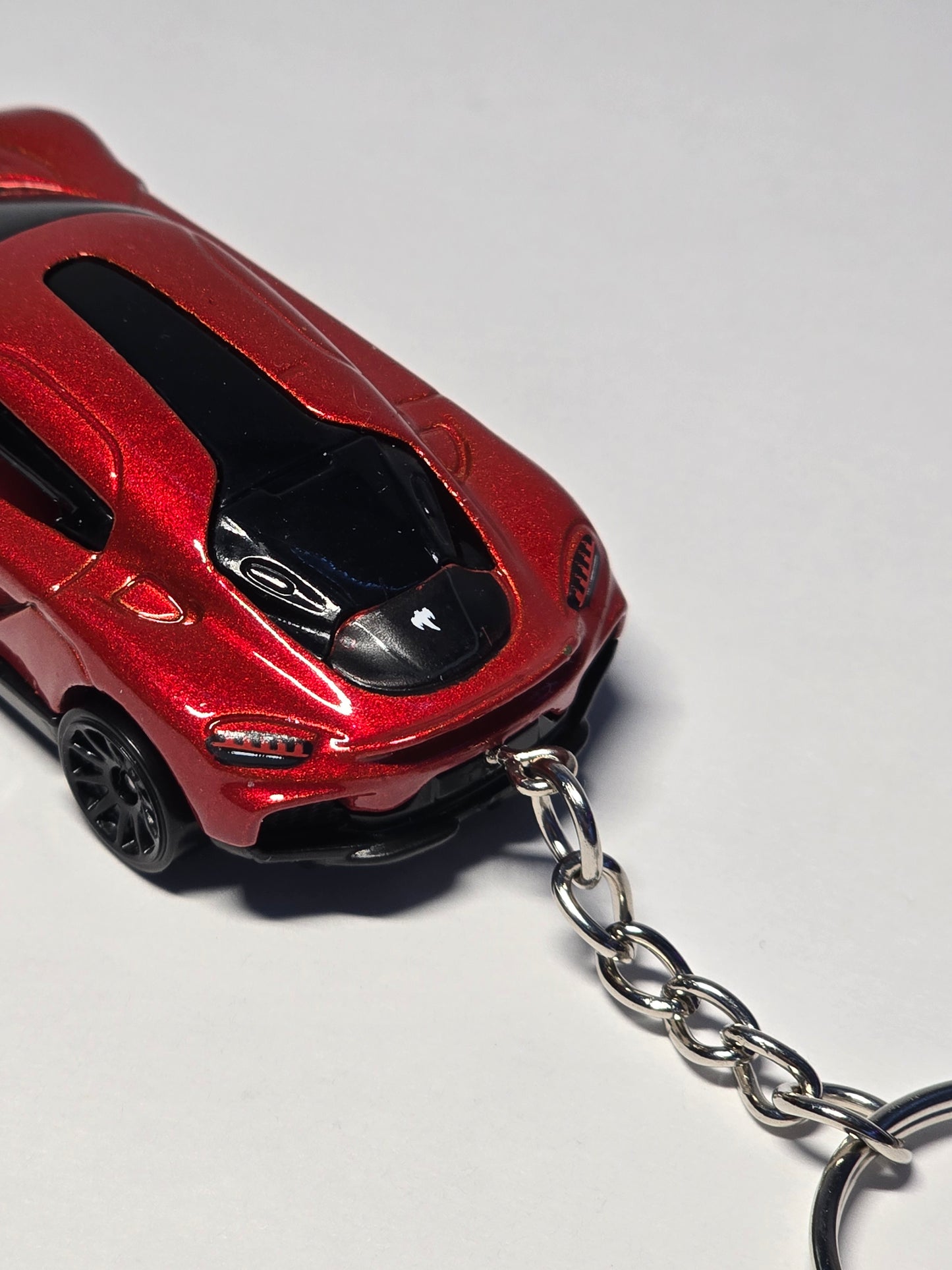 Koenigsegg Gemera Keychain