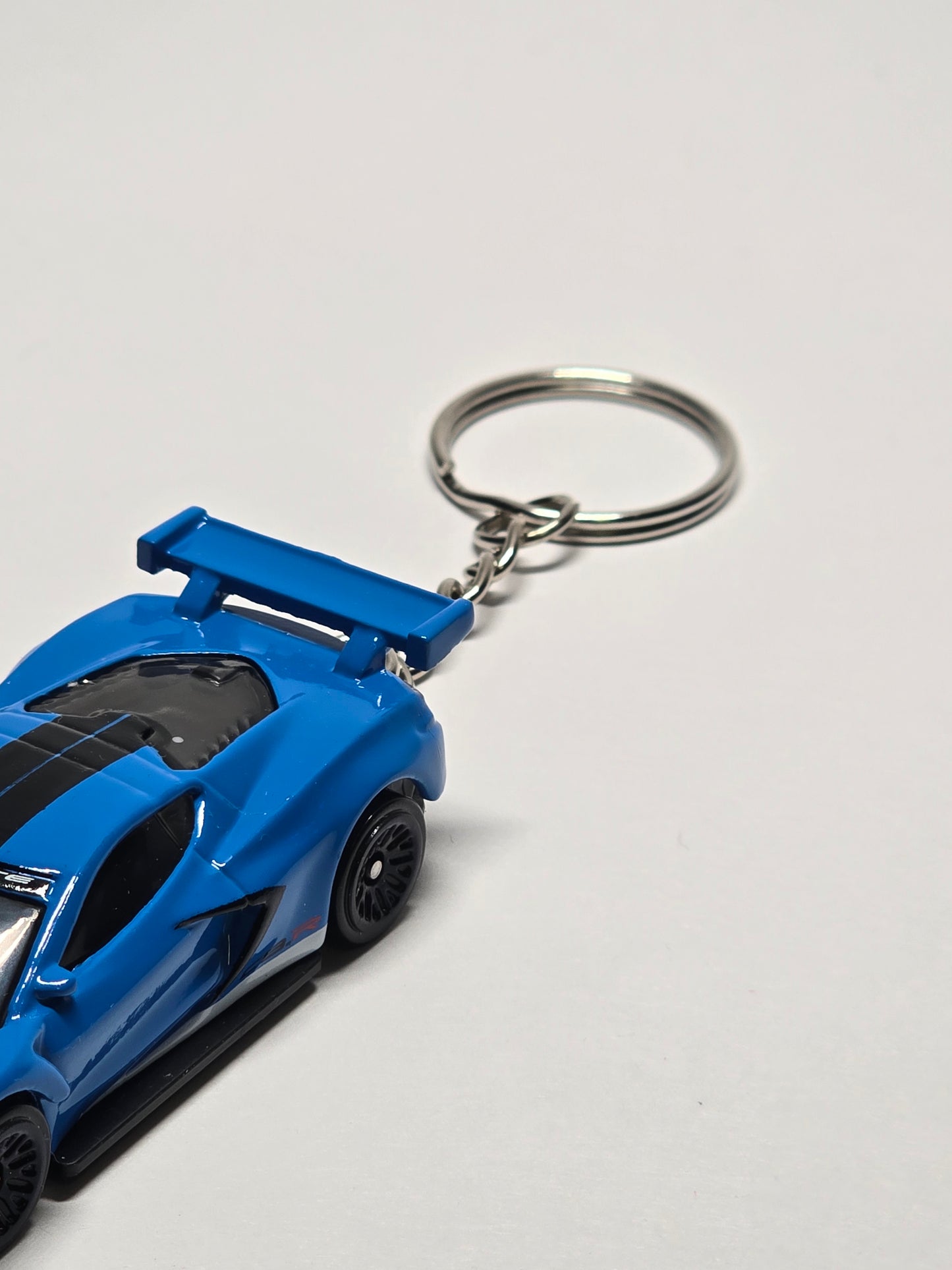 Corvette C8 Keychain