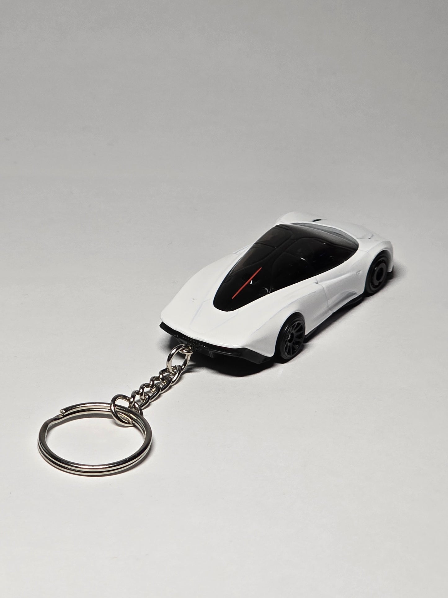 McLaren Speedtail Keychain