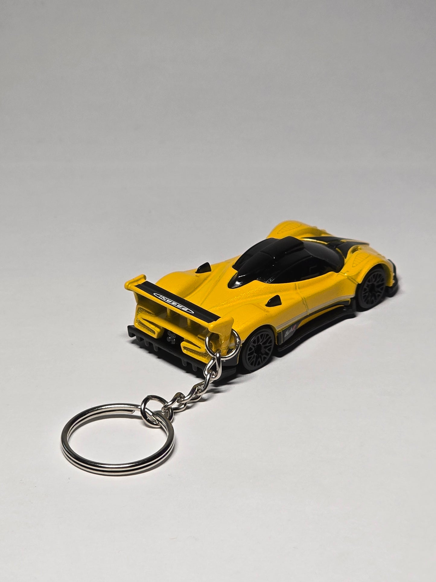 Pagani Zonda R Keychain